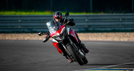 pic-geracao-completa-multistrada-v4s-3